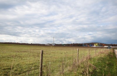 Agricultural land, just 800 m from the sea