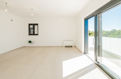 Newly built apartment with two bedrooms, just 2 km from the center of Porec