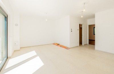 Newly built apartment with two bedrooms, just 2 km from the center of Porec
