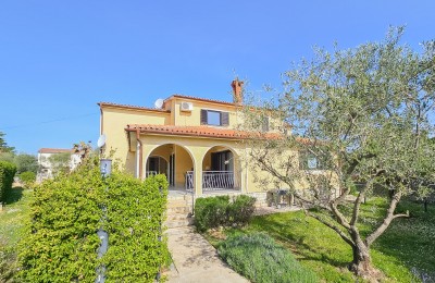 Spacious and functional house with two separate apartments and a studio apartment