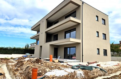 Modern two-bedroom apartment in a building with an elevator, sea view. - under construction