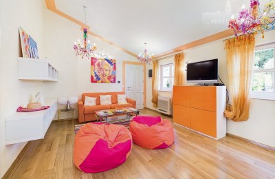 Exclusive agency, completely furnished apartment 50 m from Porec waterfront
