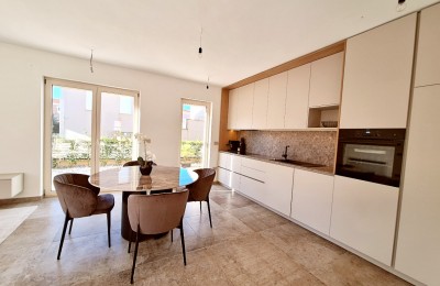 Istria, Porec, new modern and furnished house just 400 m from the sea