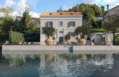 First row to the sea, Istria!! Stone house for renovation, with great historical value – A RARITY ON THE MARKET! FIRST ROW TO THE SEA!!