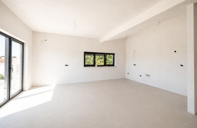Modern three-bedroom apartment in the attic of a building, 800 m from the sea - under construction