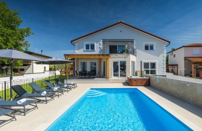 Haus in der Nähe von Poreč und dem Meer, mit Pool, Jacuzzi und 5 Schlafzimmern