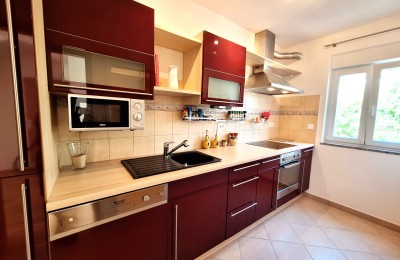 Terraced house just 2 km from the sea, close to Porec city center