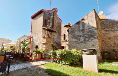 Available only through our agency! House for Sale in the Old Town of Poreč – Culturally and Archaeologically Significant
