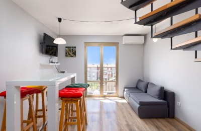 Available exclusively with our agency !!Porec – Fully Renovated Duplex Apartment in the city center