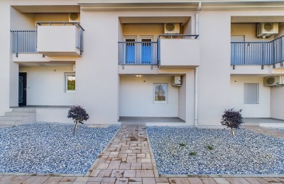 Agency exclusive! New terraced house, just 2 km from the center of Porec and the sea